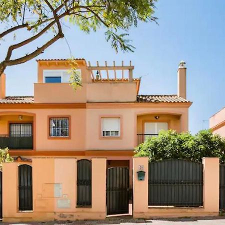 3 La Casa De Marilo Apartment Tomares Exterior photo