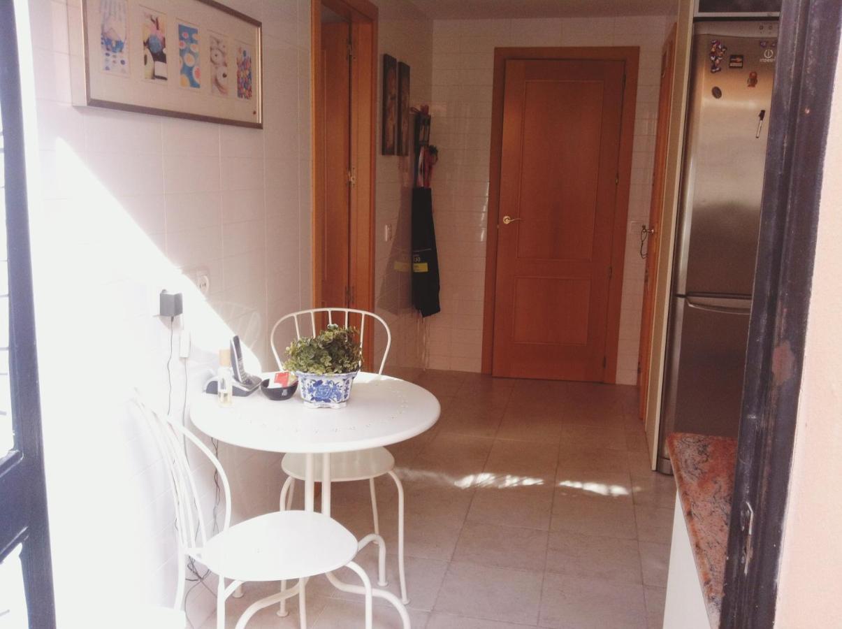 3 La Casa De Marilo Apartment Tomares Exterior photo