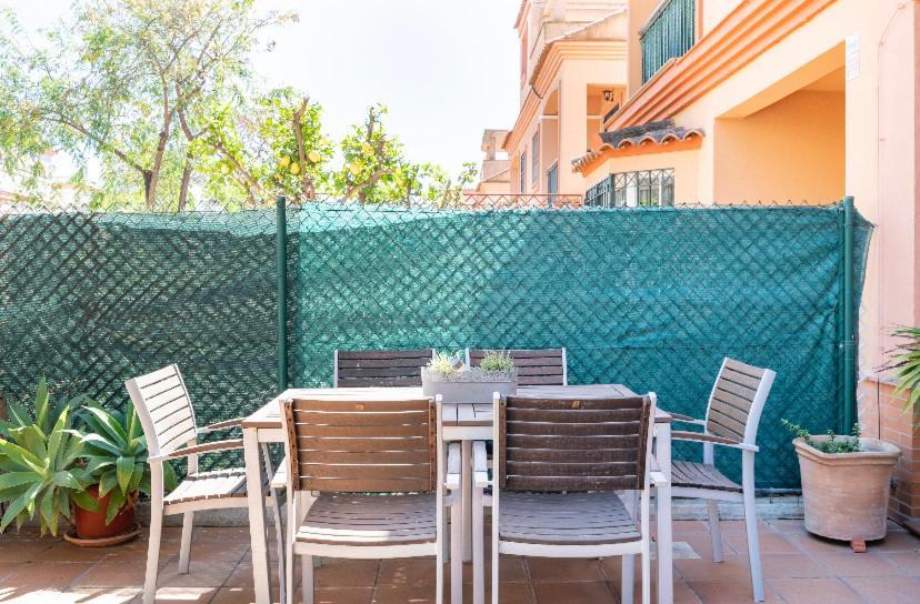 3 La Casa De Marilo Apartment Tomares Exterior photo
